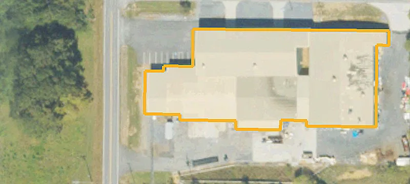 Light Industrial Warehouse with Six Doors