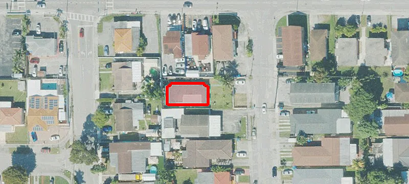 Triplex with Central A/C