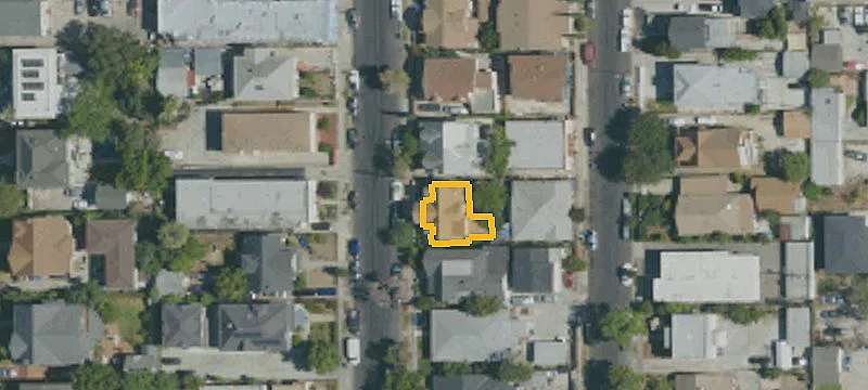 Two-Story Duplex with In-Unit Laundry