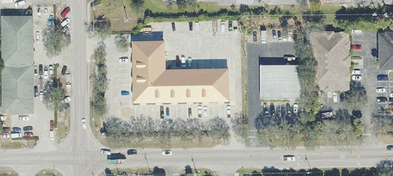 Office/Flex Warehouse with Roll-Up Door