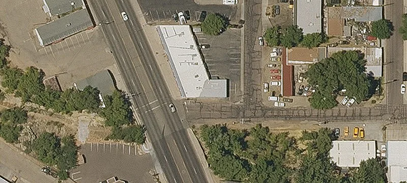 Renovated Six-Unit Retail Building