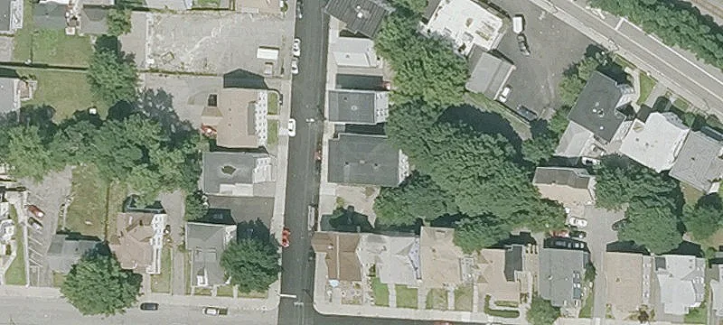 6-Unit Apartment Building