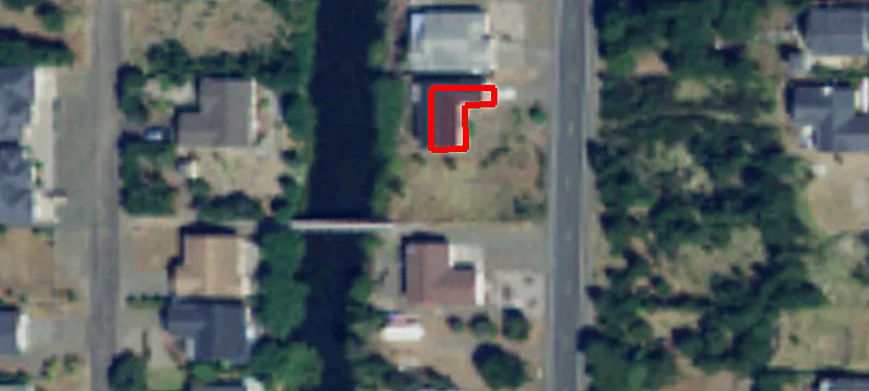 Canal-Front Waterfront Lot