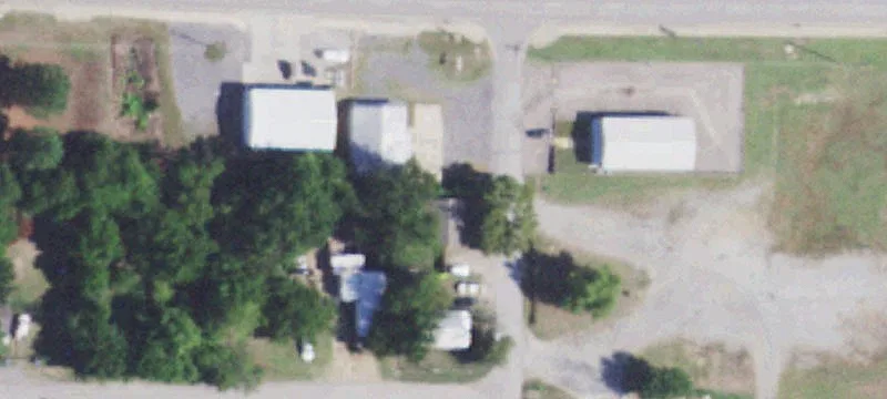 Versatile Retail and Salon Building