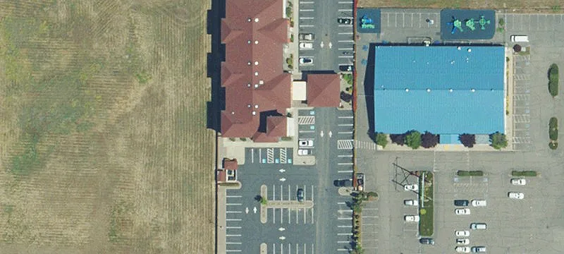 Midscale Hotel Off I-5 Access