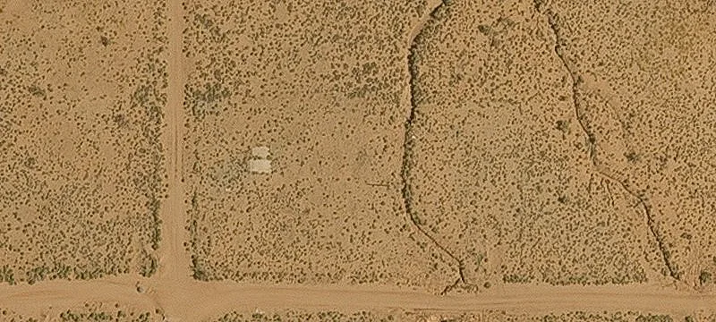 Off-Grid Desert Recreation Lot