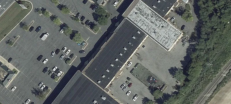 Retail Shopping Center with Highway Access