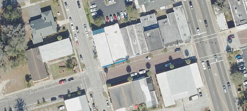 Downtown Office Building with Split Space