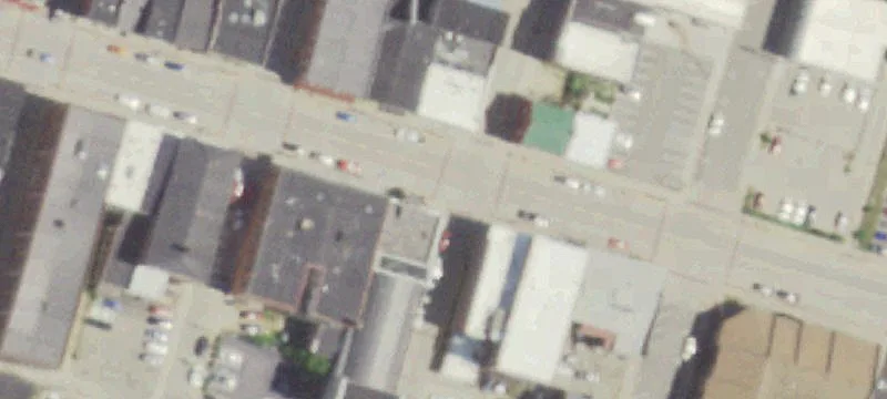 Business/Comm / Apartment building