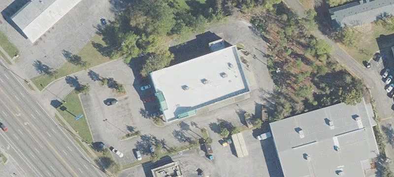 Single-Tenant Retail NNN Building
