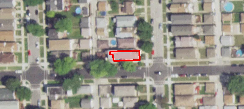 All-Brick 6-Unit Apartment Building