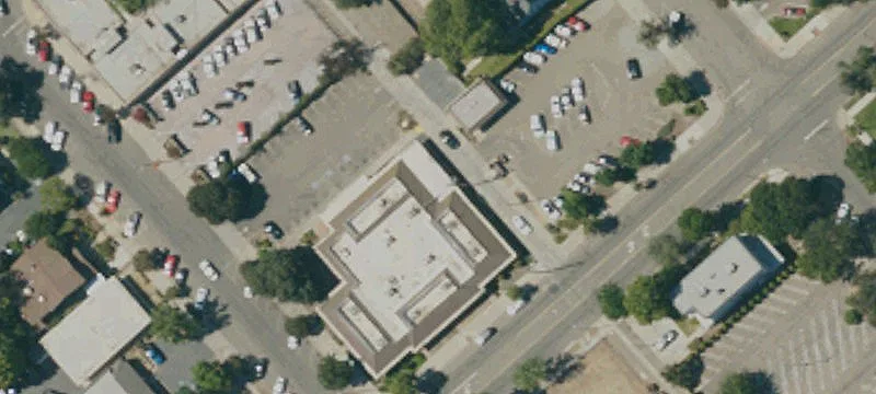 Office Building with Flexible Layout