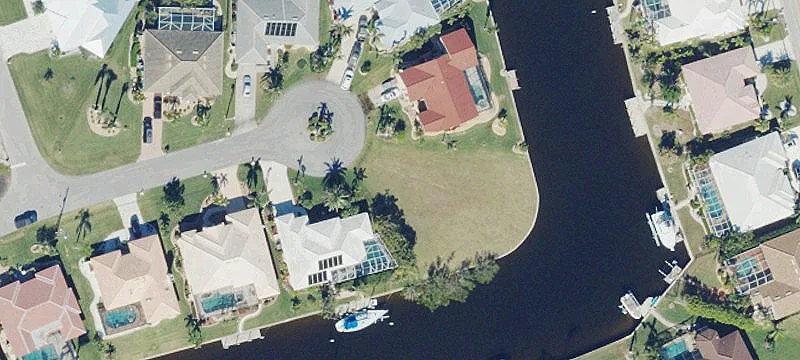 Waterfront Tip Lot on Cul-de-Sac
