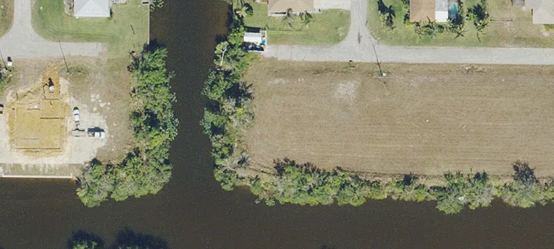 Freshwater Waterfront Canal Lot