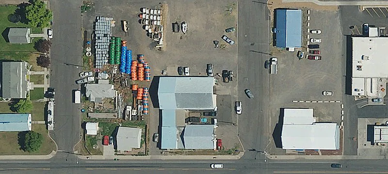 Industrial Flex Building with Roll-Up Doors