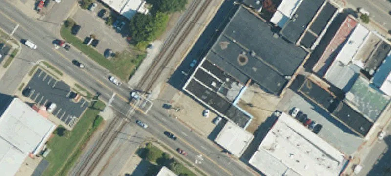 Single-Tenant Office/Retail Building