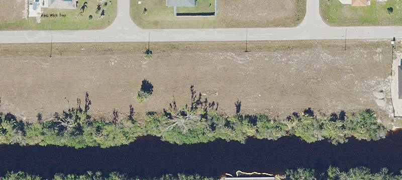 Freshwater Waterfront Land Lot