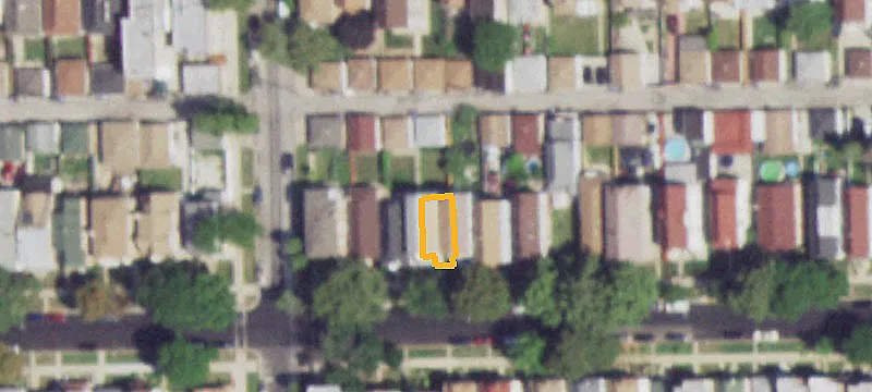 Duplex with Backyard and Garage