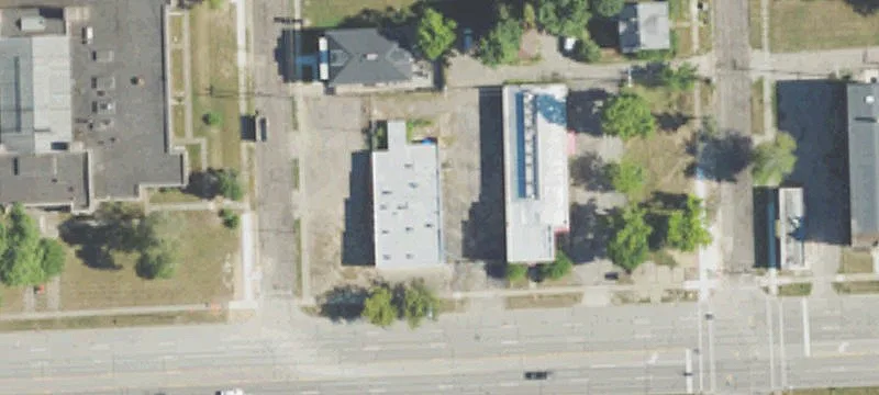 C-1 Zoned Commercial Building