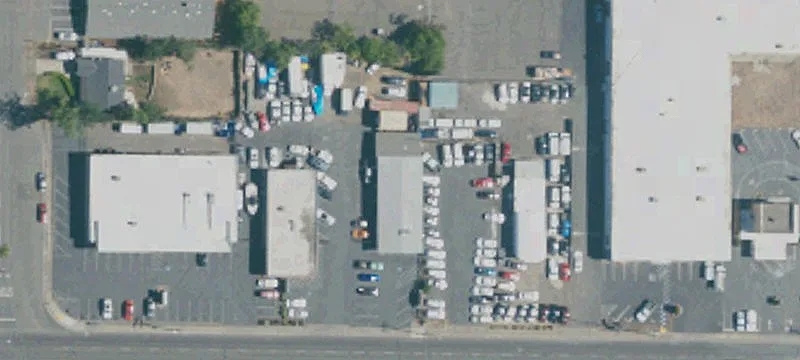 Freestanding Retail Auto Specialty