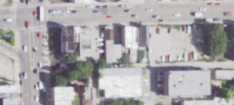 Single-Story Inner-Connected Commercial Building