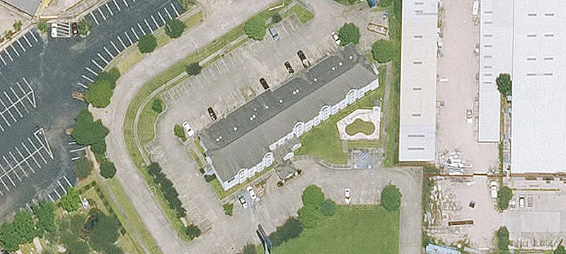 Hotel with 82 Guest Rooms