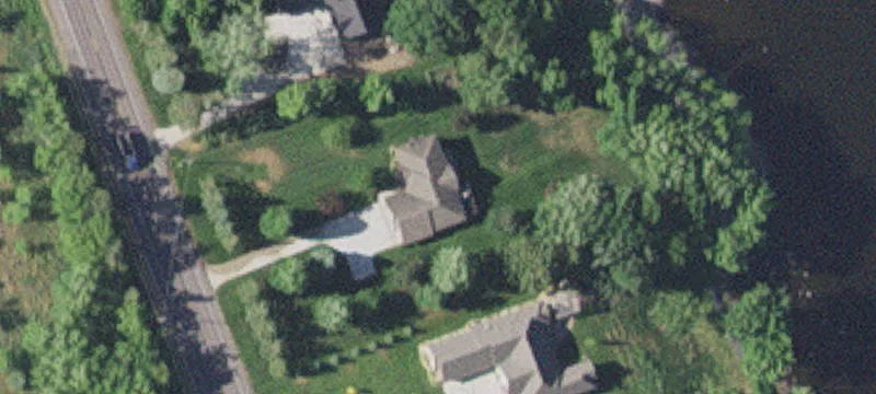 Riverfront Hobby Farm Acreage