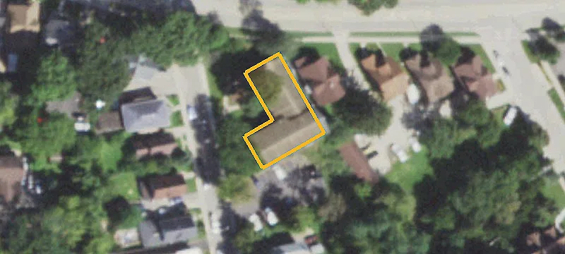 14-Unit Apartment Building