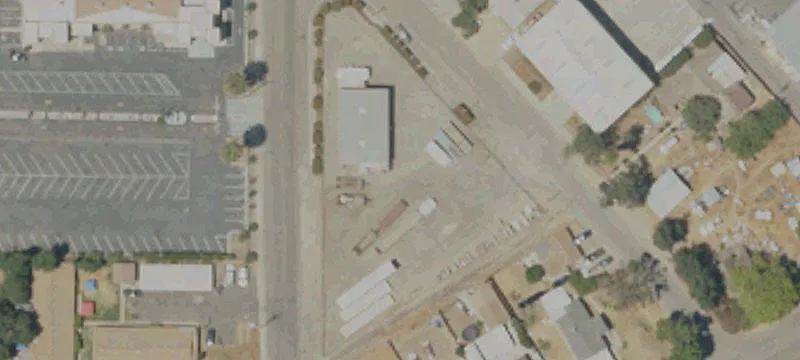 Light Industrial Warehouse with Yard