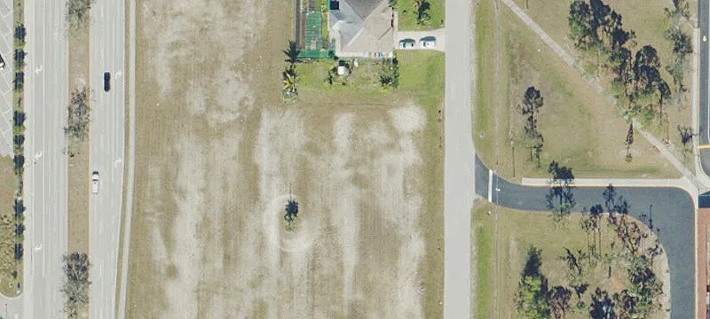 Three-Lot Professional Zoning Land