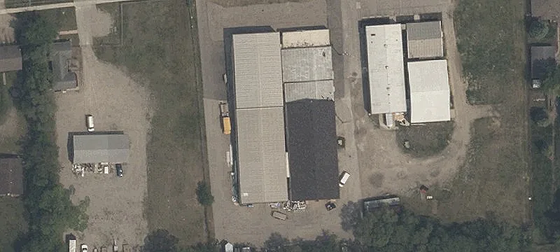 Industrial Building with 16' Clear Height