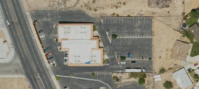 Office-Retail Building with Atrium