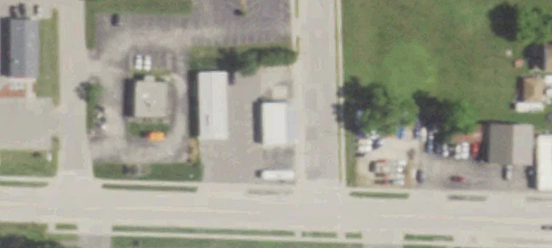 Warehouse with High-Traffic Visibility