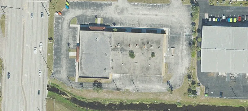 Free-Standing Retail Warehouse Building
