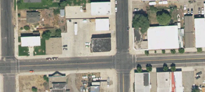 Warehouse with Fully Fenced Yard