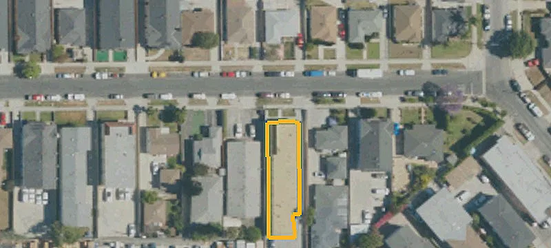 8-Unit Multifamily Property with Parking