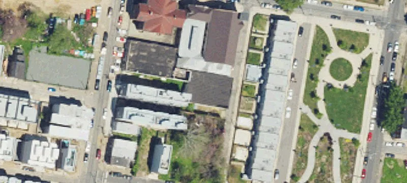 Industrial Flex Building with High Ceilings