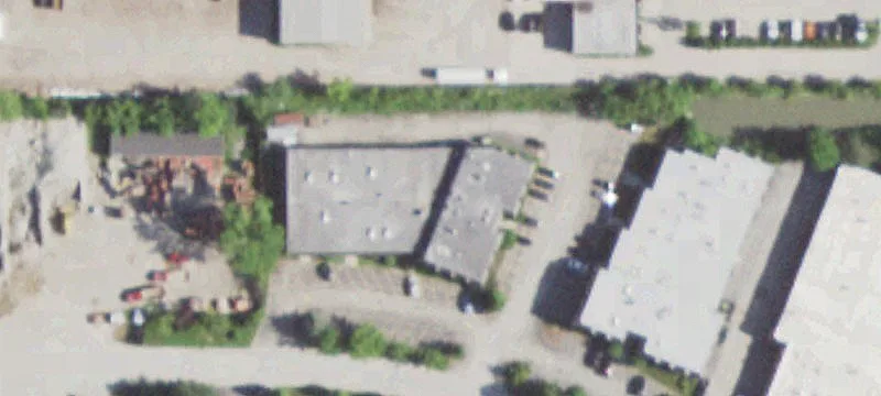 Office-Warehouse with Overhead Door