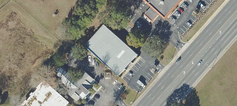 High-Visibility Retail Building