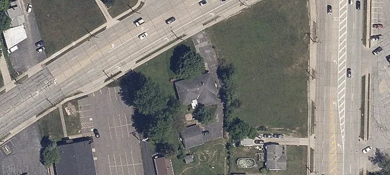 Freestanding Commercial Building
