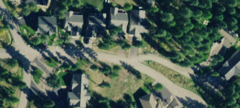 Lake-Adjacent Residential Lot