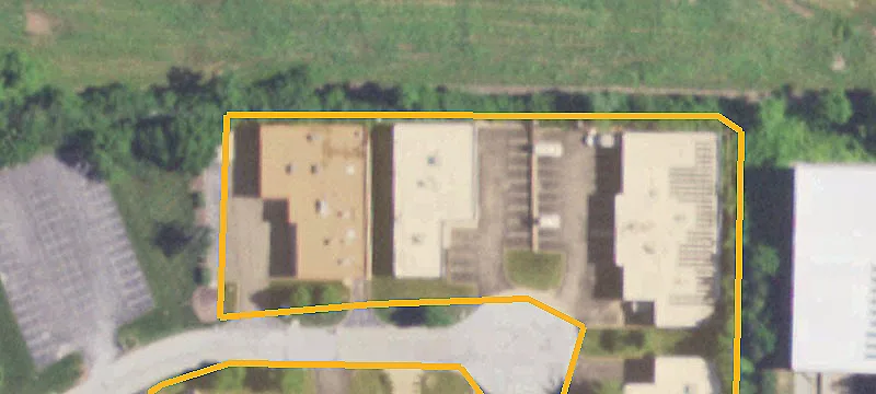 Office Building with 5,300 SF