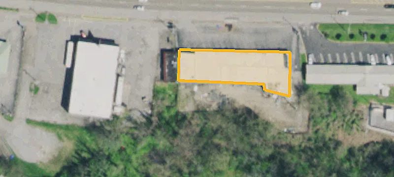Retail Strip Center with 6 Suites