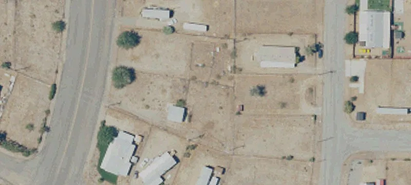 Residential Land Lot with Garage