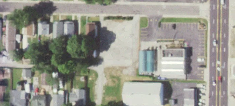Street-to-Street Commercial Land