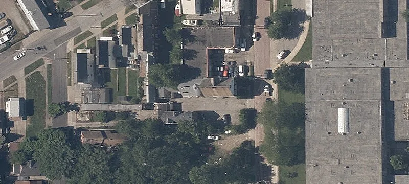 Single-Story Auto Repair Building