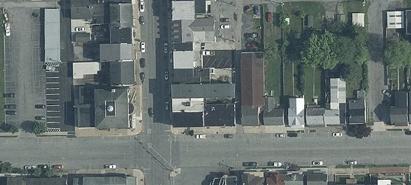 Mixed-Use Retail and Apartment Building