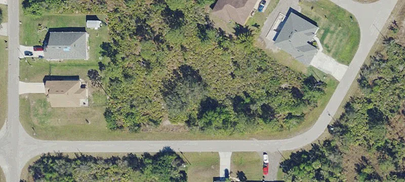 Oversized Residential Lot in Greenbriar
