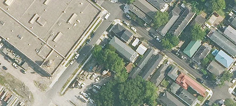 Fourplex with Vacant Lot