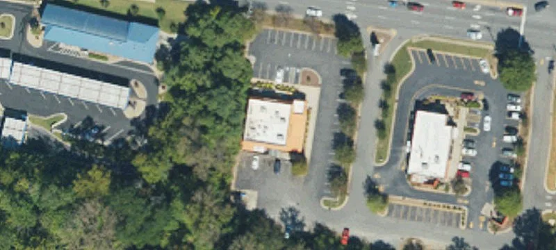 Net-Leased Hooters Restaurant